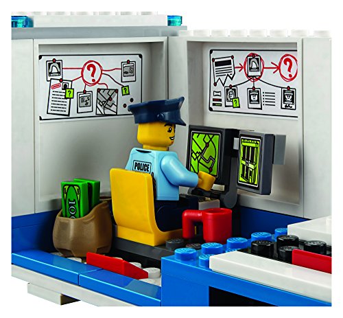 LEGO City Police Mobile Command Center Truck 60139 Building Set with Motorbike, ATV and 374 Pieces, Ages 6-12