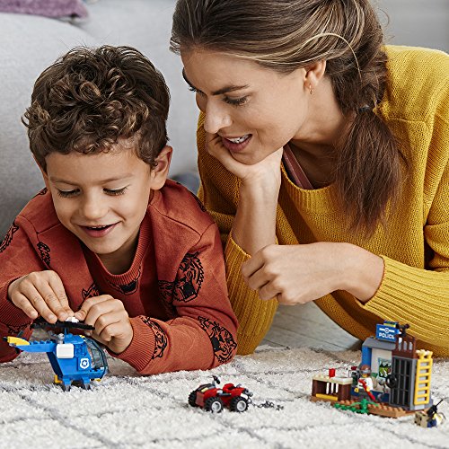 LEGO Juniors 10751 Mountain Police Chase Building Kit (115 Pieces)