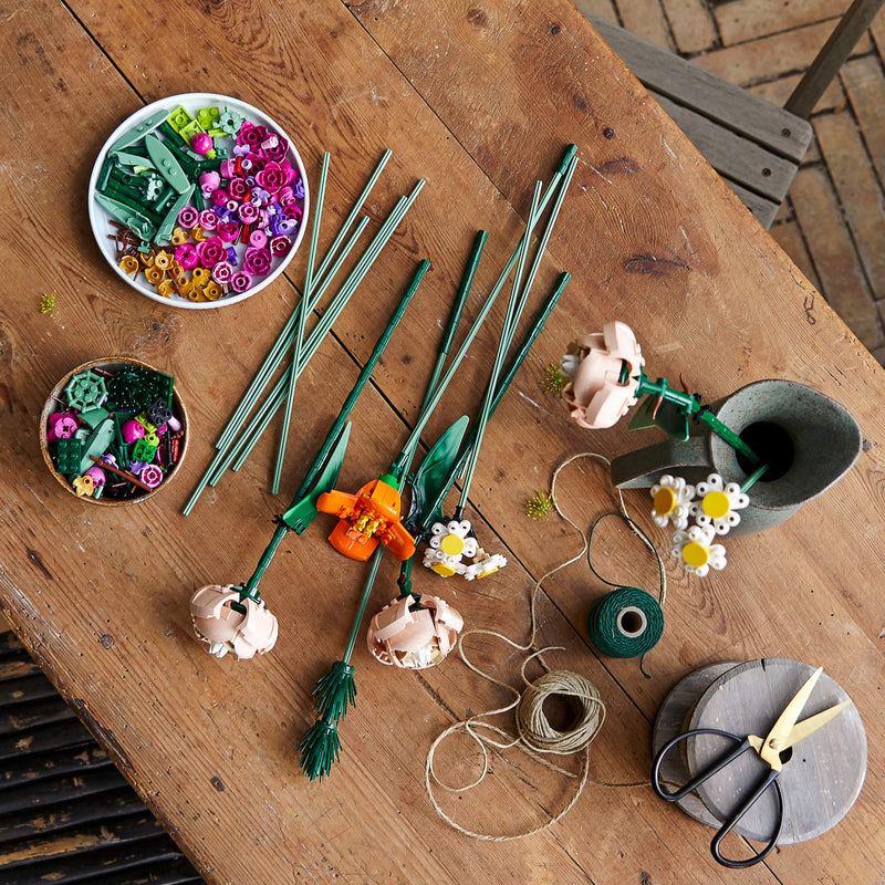 LEGO Flower Bouquet Building Kit (10280)